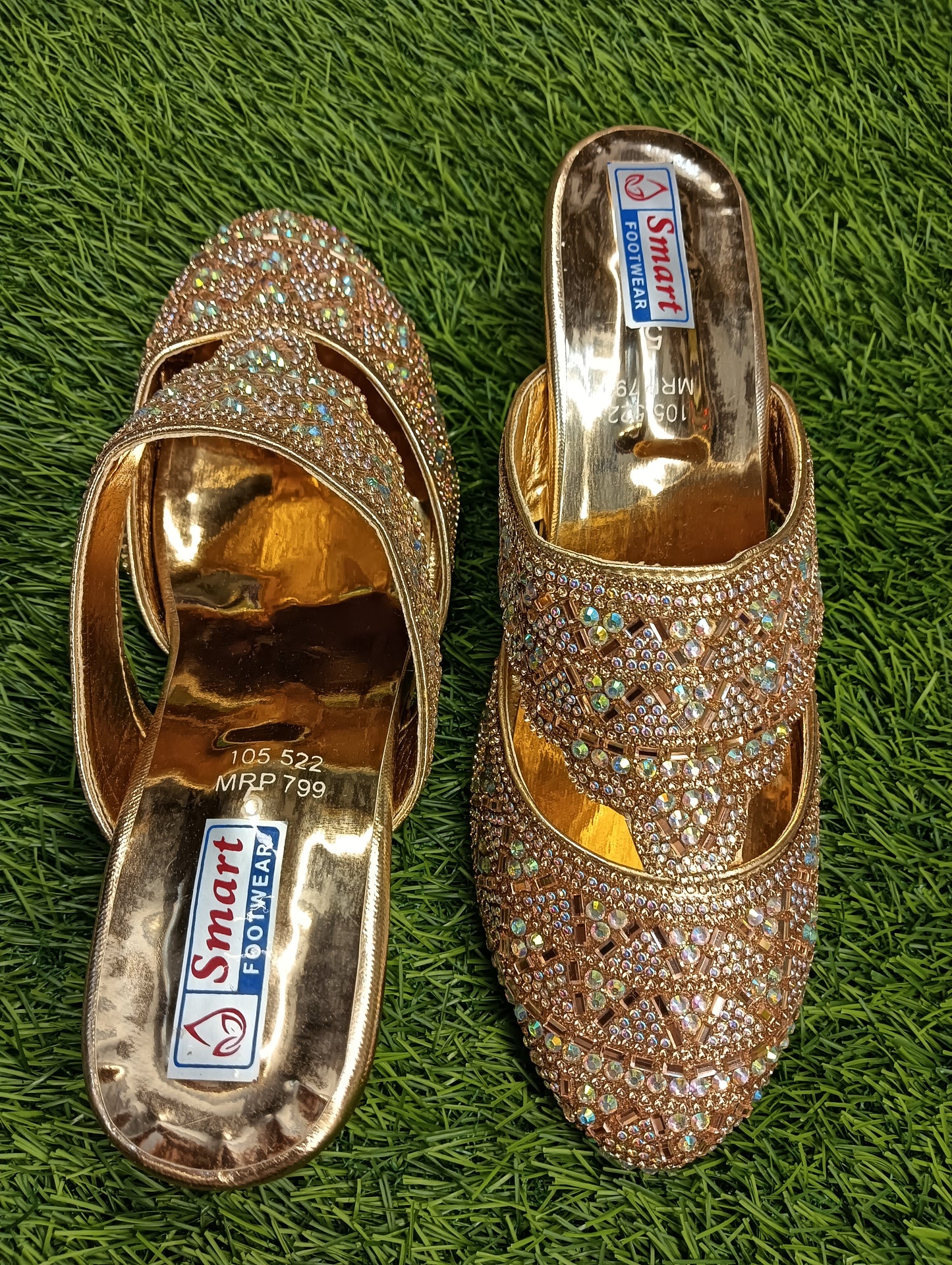 105.522, Half Kolapuri Dhulan Jutti & Party Wear sandal (Warranty For sole, Heel , Tapi And Pasting up to 90 days ) From Date of Purchaase.