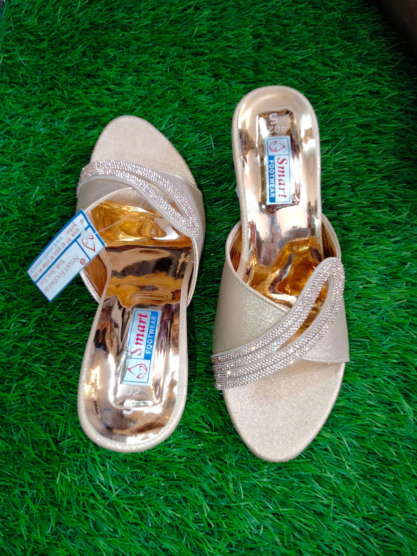 Ladies fancy party wear sandals (Warranty For sole, Heel , Tapi And Pasting up to 90 days ) From Date of Purchaase.