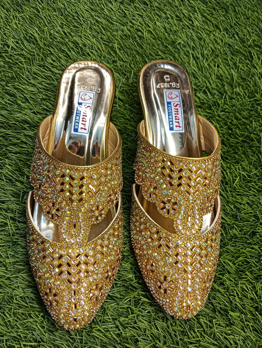 RQ.1957, Half Kolapuri Jutti & Party Wear Dhulan Jutti, (Warranty For sole, Heel , Tapi And Pasting up to 90 days ) From Date of Purchaase.