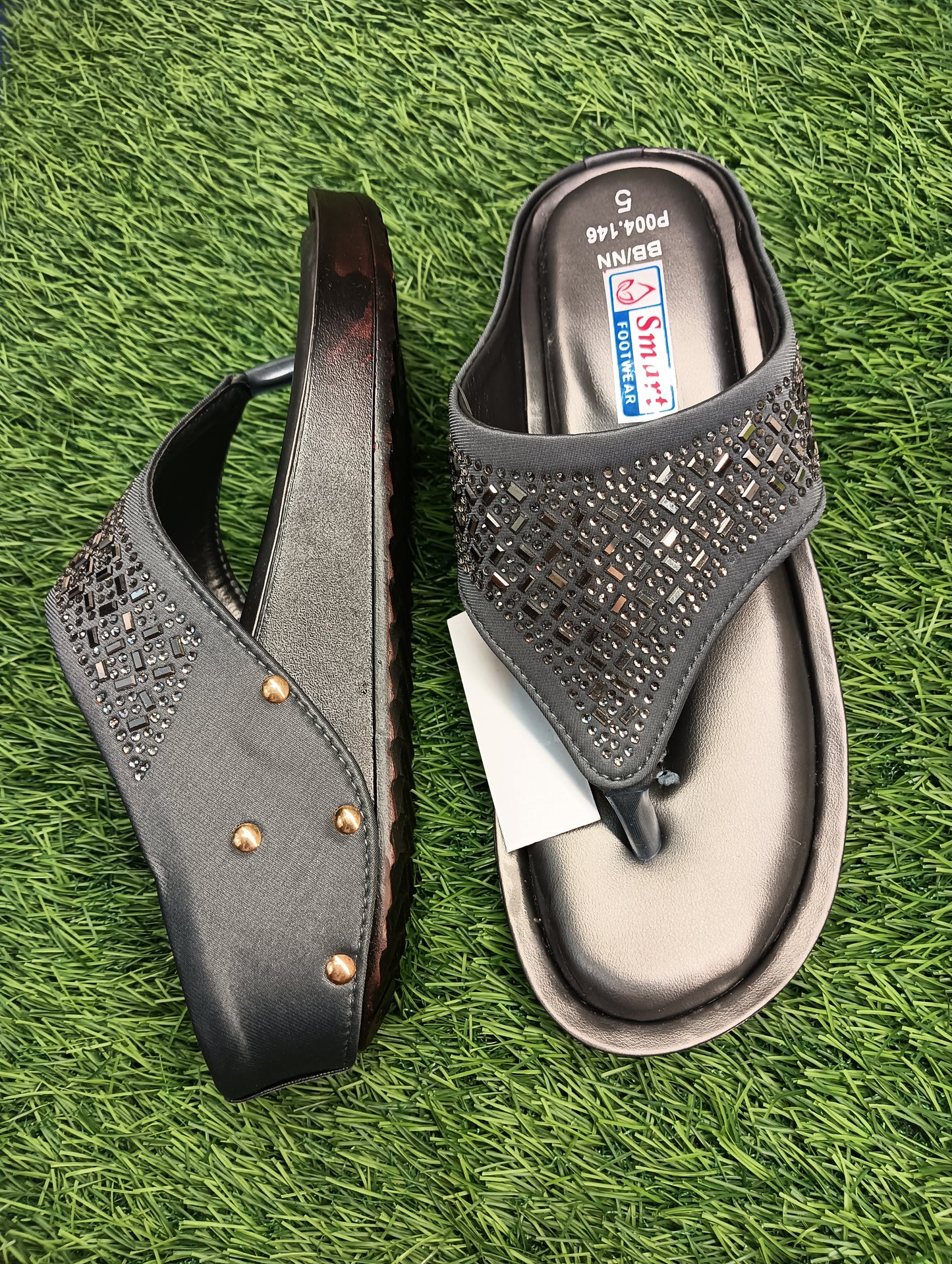 P004.146 ICE sole Hill Causal & Party Wear sandal (Warranty For sole, Heel , Tapi And Pasting up to 90 days ) From Date of Purchaase.