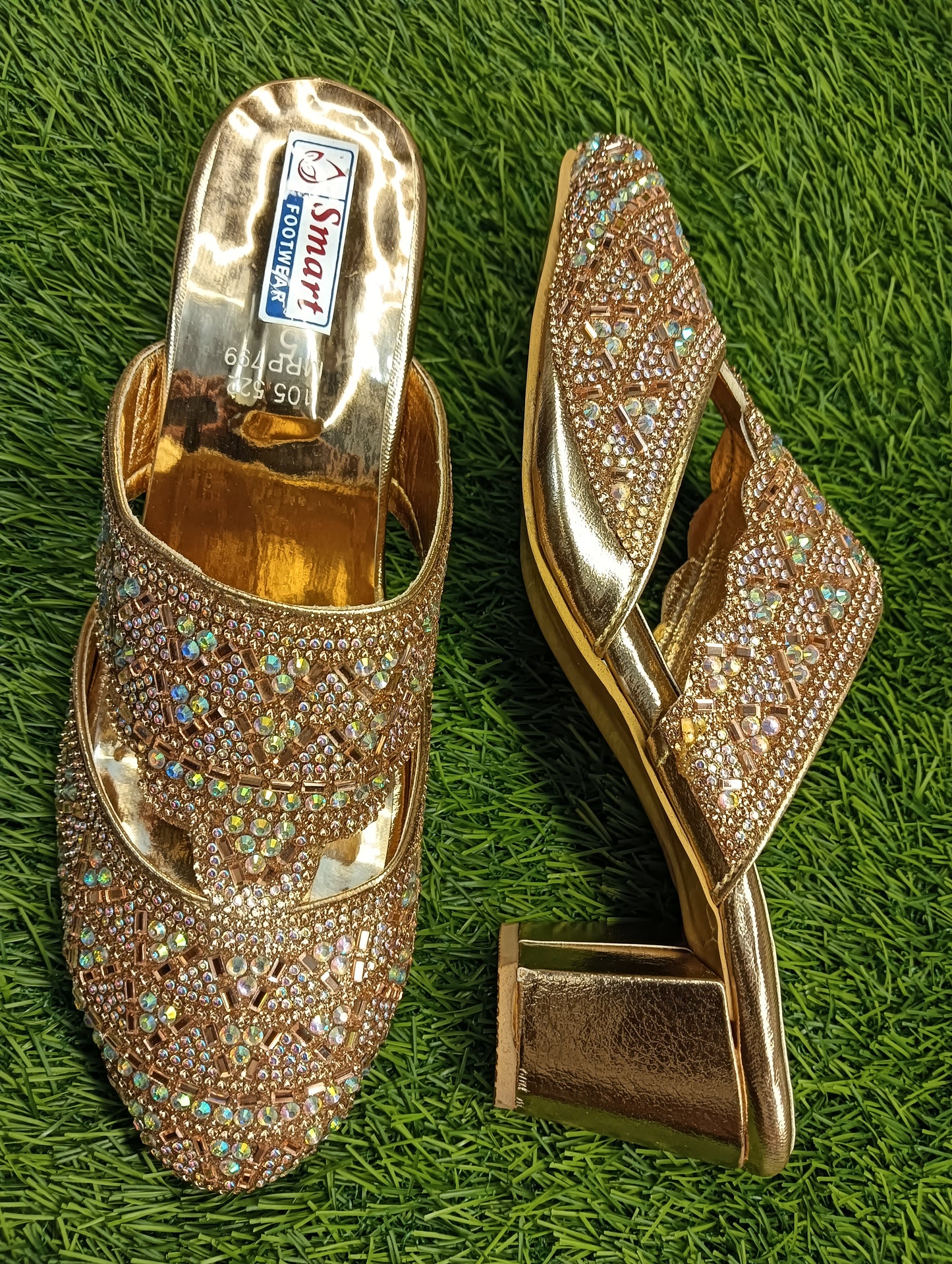 105.522, Half Kolapuri Dhulan Jutti & Party Wear sandal (Warranty For sole, Heel , Tapi And Pasting up to 90 days ) From Date of Purchaase.