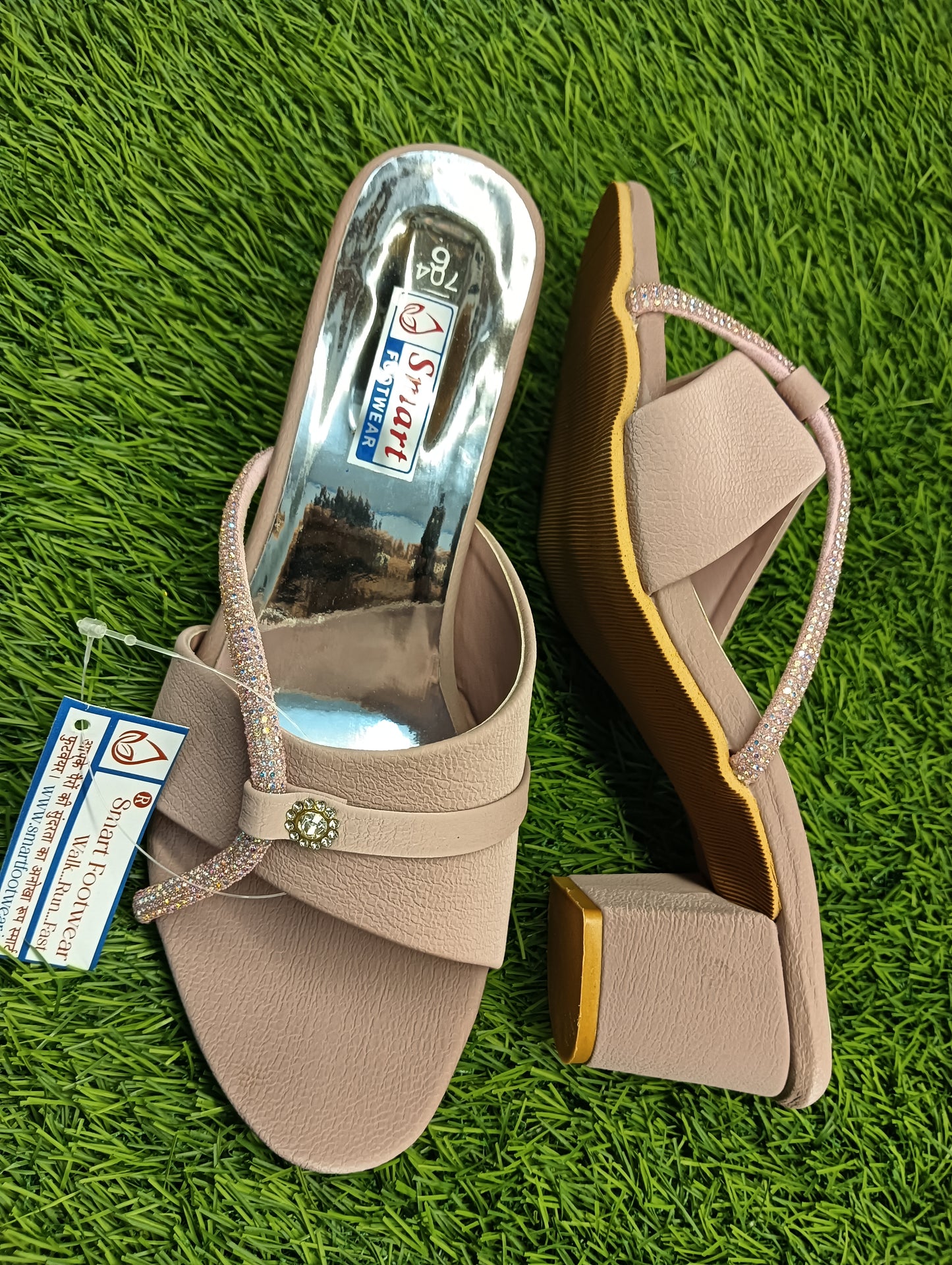 704 , Women Party Wear Causal normal Hill Fancy Sandle. (Warranty For sole, Heel , Tapi And Pasting up to 90 days ) From Date of Purchaase.