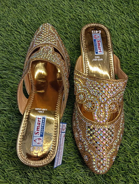 Half kolapuri Bridal Jutti & party wear sandal (Warranty For sole, Heel , Tapi And Pasting up to 90 days ) From Date of Purchaase.