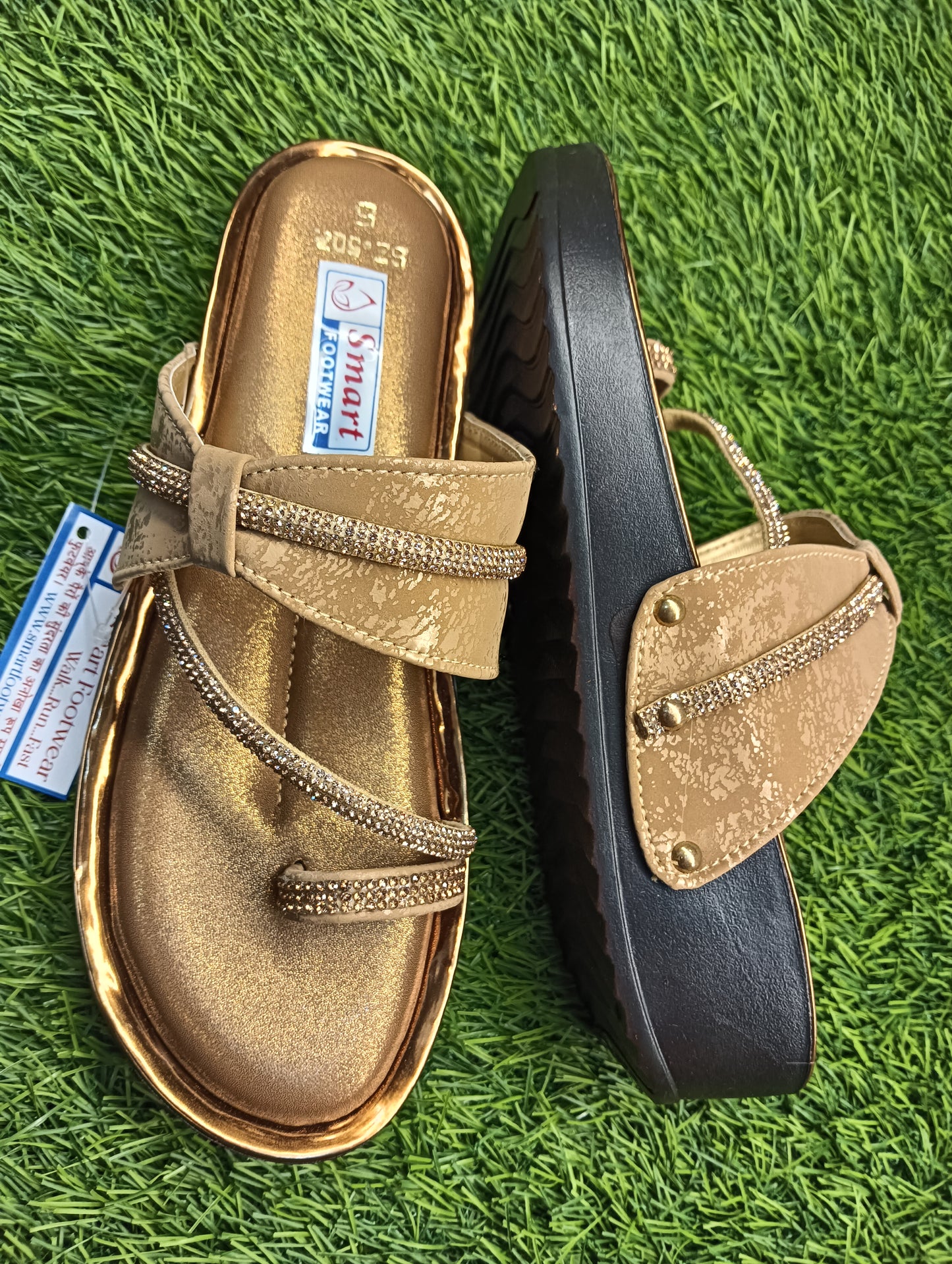 SZ . 507 Party wear women fancy sandals & daily wear (Warranty For sole, Heel , Tapi And Pasting up to 90 days ) From Date of Purchaase.